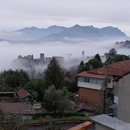 La Dimora Dei Due Laghi Bed & Breakfast