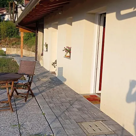 La Dimora Dei Due Laghi Bed & Breakfast 3*