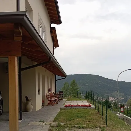La Dimora Dei Due Laghi 住宿加早餐酒店 *