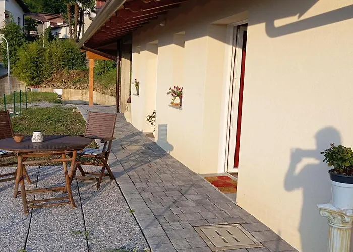 La Dimora Dei Due Laghi Bed & Breakfast 3*